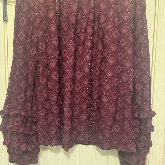 Neiman Marcus Plum Lace Blouse - Picture 3 of 5